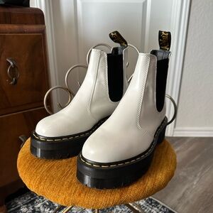 Dr. Martens 2976 Platform Chelsea Boot - White